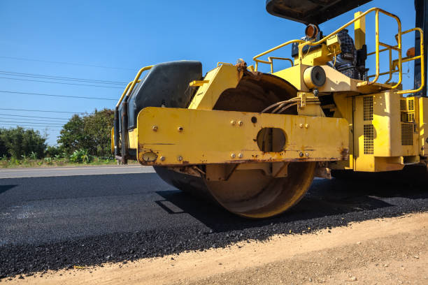 Best Asphalt Driveway Paving in Ahtanum, WA